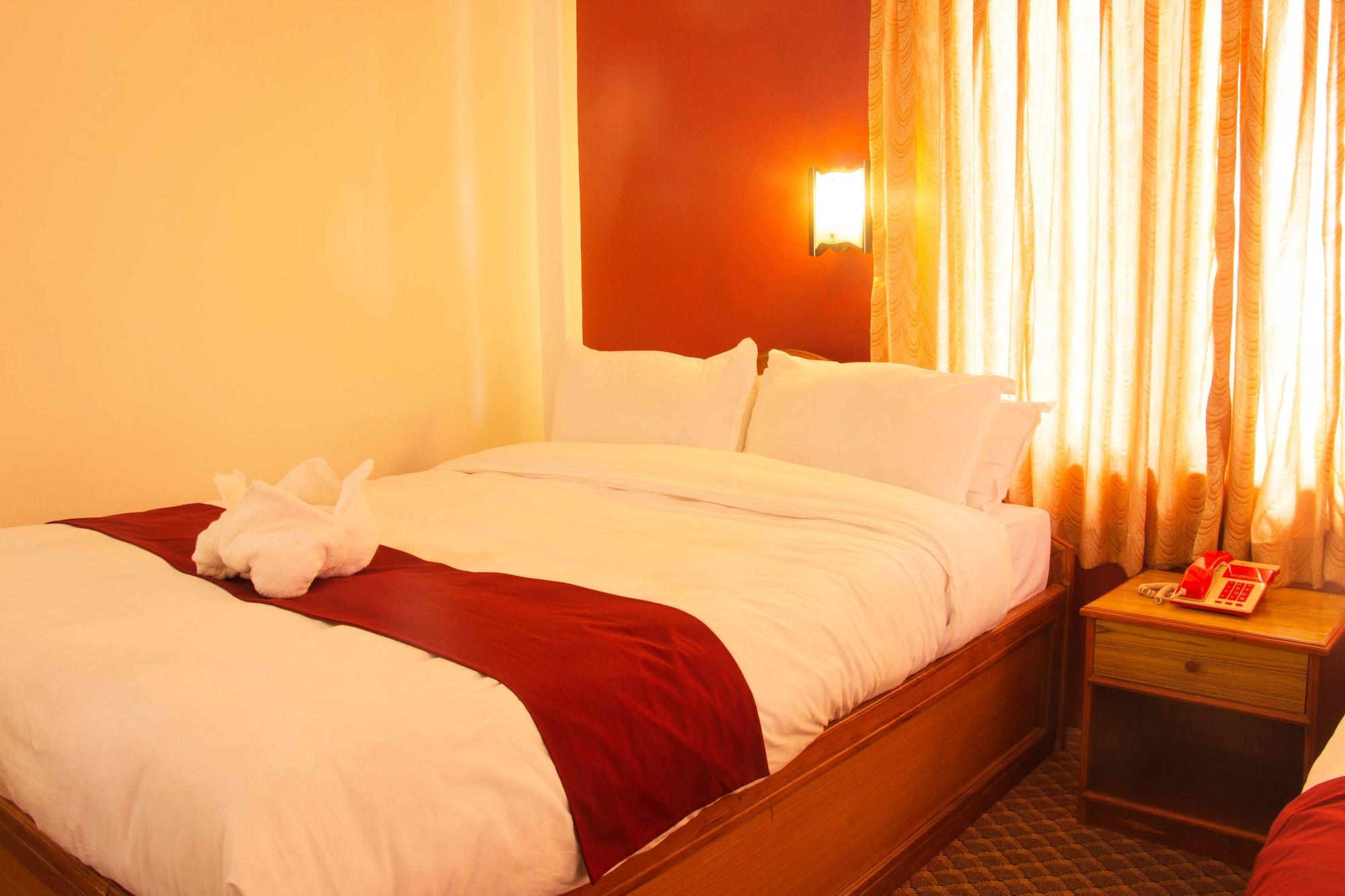 Hotel River Park Покхара Экстерьер фото