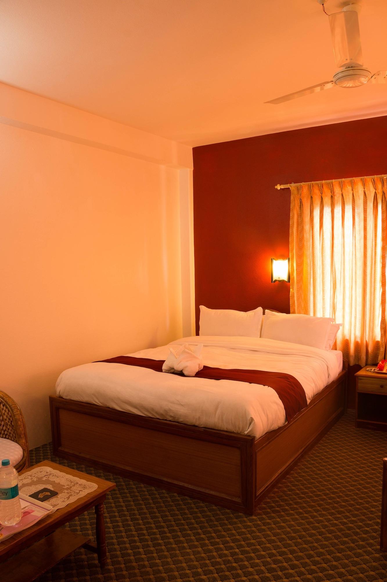 Hotel River Park Покхара Экстерьер фото