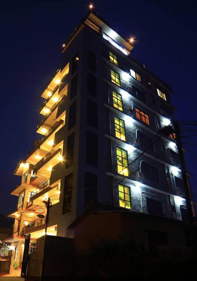 Hotel River Park Покхара Экстерьер фото